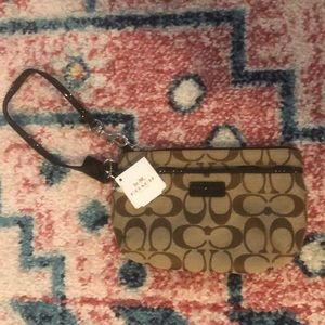 NWT Coach Wristlet